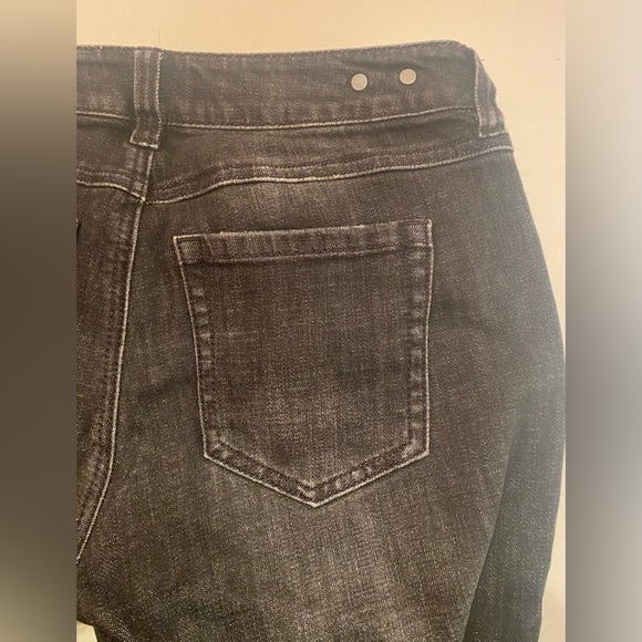 Cabi Slim Boyfriend Distressed Jeans Size 2 - Picture 8 of 9
